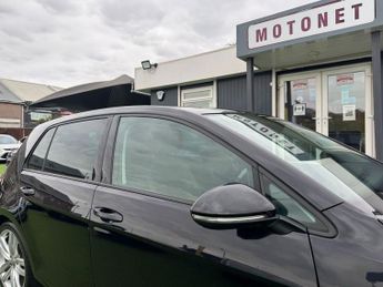 VOLKSWAGEN GOLF 1.6 TDI BlueMotion Tech GT Edition Hatchback 5dr Diesel DSG Euro