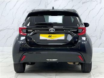 TOYOTA YARIS 1.5 VVT-h Design Hatchback 5dr Petrol Hybrid E-CVT Euro 6 (s/s) 