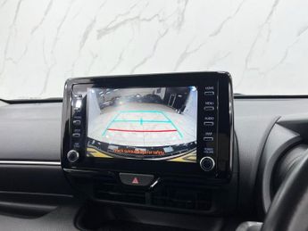 TOYOTA YARIS 1.5 VVT-h Design Hatchback 5dr Petrol Hybrid E-CVT Euro 6 (s/s) 