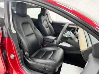 TESLA Model 3 (Dual Motor) Long Range Saloon 4dr Electric Auto 4WDE (346 ps)