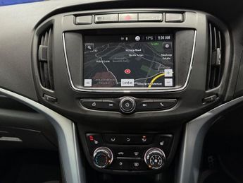 VAUXHALL ZAFIRA TOURER 1.4i Turbo SRi Nav MPV 5dr Petrol Auto Euro 6 (140 ps)