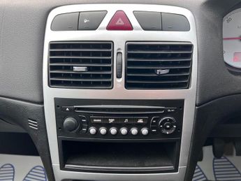 PEUGEOT 307 1.6 HDi S Estate 5dr Diesel Manual (131 g/km, 110 bhp)