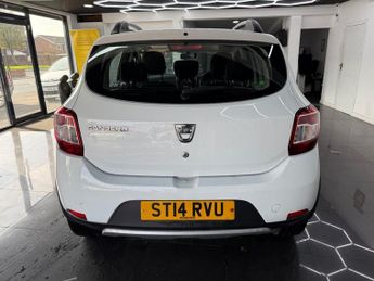 DACIA SANDERO STEPWAY 0.9 TCe Ambiance Hatchback 5dr Petrol Manual Euro 5 (90 ps)