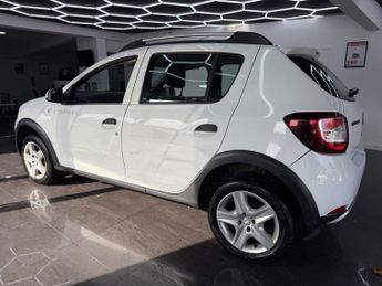 DACIA SANDERO STEPWAY 0.9 TCe Ambiance Hatchback 5dr Petrol Manual Euro 5 (90 ps)