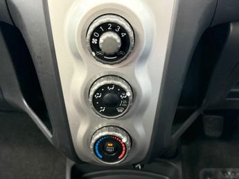 TOYOTA YARIS 1.0 VVT-i T2 Hatchback 3dr Petrol Manual (127 g/km, 67 bhp)