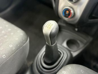 TOYOTA YARIS 1.0 VVT-i T2 Hatchback 3dr Petrol Manual (127 g/km, 67 bhp)