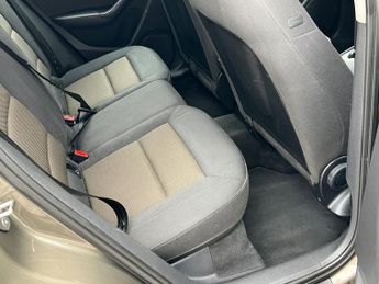 AUDI Q3 2.0 TDI SE SUV 5dr Diesel S Tronic quattro Euro 5 (s/s) (177 ps)