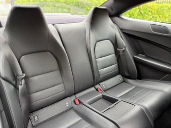 MERCEDES-BENZ C-CLASS 2.1 C220 CDI BlueEfficiency AMG Sport Coupe 2dr Diesel G-Tronic+
