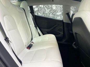 TESLA Model 3 (Dual Motor) Long Range Saloon 4dr Electric Auto 4WDE (346 ps)