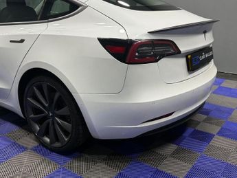 TESLA Model 3 (Dual Motor) Performance Saloon 4dr Electric Auto 4WDE (Performa