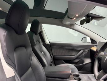 TESLA Model 3 (Dual Motor) Performance Saloon 4dr Electric Auto 4WDE (Performa