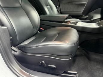 TESLA Model 3 (Dual Motor) Performance Saloon 4dr Electric Auto 4WDE (Performa