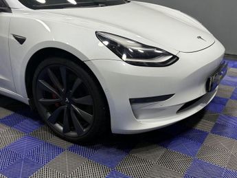 TESLA Model 3 (Dual Motor) Performance Saloon 4dr Electric Auto 4WDE (Performa