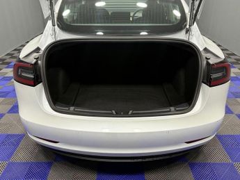 TESLA Model 3 (Dual Motor) Performance Saloon 4dr Electric Auto 4WDE (Performa