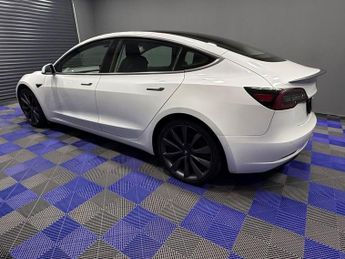 TESLA Model 3 (Dual Motor) Performance Saloon 4dr Electric Auto 4WDE (Performa
