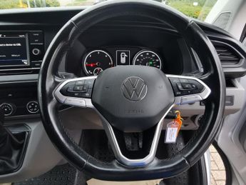 VOLKSWAGEN TRANSPORTER 2.0 TDI T30 Highline Panel Van 5dr Diesel DSG FWD SWB Euro 6 (s/