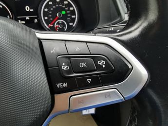 VOLKSWAGEN TRANSPORTER 2.0 TDI T30 Highline Panel Van 5dr Diesel DSG FWD SWB Euro 6 (s/