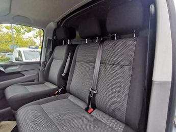 VOLKSWAGEN TRANSPORTER 2.0 TDI T30 Highline Panel Van 5dr Diesel DSG FWD SWB Euro 6 (s/