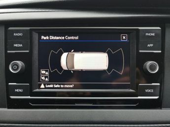 VOLKSWAGEN TRANSPORTER 2.0 TDI T30 Highline Panel Van 5dr Diesel DSG FWD SWB Euro 6 (s/