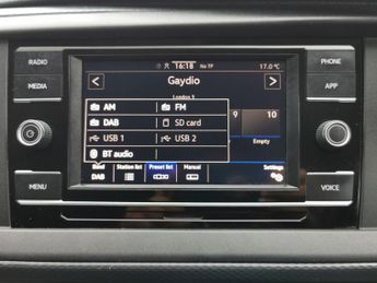 VOLKSWAGEN TRANSPORTER 2.0 TDI T30 Highline Panel Van 5dr Diesel DSG FWD SWB Euro 6 (s/