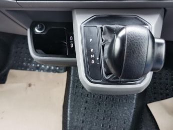 VOLKSWAGEN TRANSPORTER 2.0 TDI T30 Highline Panel Van 5dr Diesel DSG FWD SWB Euro 6 (s/