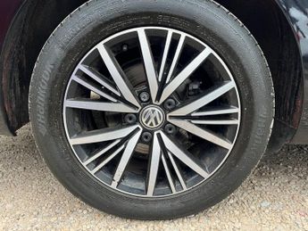 VOLKSWAGEN GOLF 1.5 TSI EVO SE Nav Estate 5dr Automatic