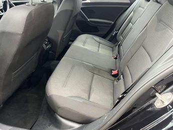VOLKSWAGEN GOLF 1.5 TSI EVO SE Nav Estate 5dr Automatic