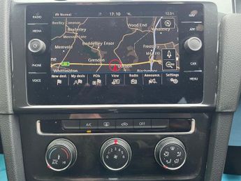 VOLKSWAGEN GOLF 1.5 TSI EVO SE Nav Estate 5dr Automatic