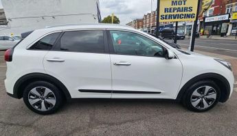 KIA NIRO 1.6h GDi 2 SUV 5dr Petrol Hybrid DCT Euro 6 (s/s) (139 bhp)