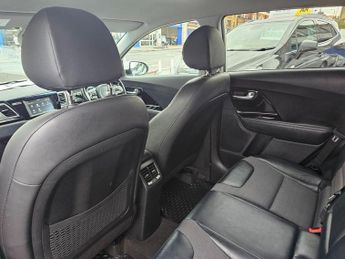 KIA NIRO 1.6h GDi 2 SUV 5dr Petrol Hybrid DCT Euro 6 (s/s) (139 bhp)