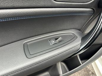 BMW 1 SERIES 1.5 118i GPF M Sport Shadow Edition Hatchback 5dr Petrol Manual 