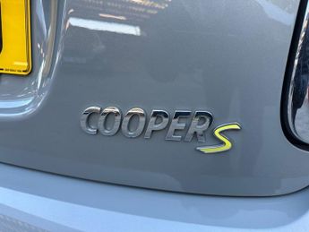 MINI Electric Hatch Cooper SE 32.6kWh Level 1 Hatchback 3dr Electric Auto (184 ps)