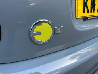 MINI Electric Hatch Cooper SE 32.6kWh Level 1 Hatchback 3dr Electric Auto (184 ps)