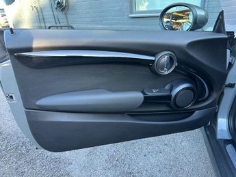 MINI Electric Hatch Cooper SE 32.6kWh Level 1 Hatchback 3dr Electric Auto (184 ps)