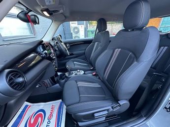 MINI Electric Hatch Cooper SE 32.6kWh Level 1 Hatchback 3dr Electric Auto (184 ps)