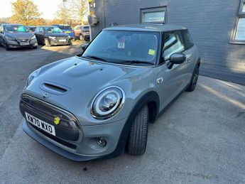 MINI Electric Hatch Cooper SE 32.6kWh Level 1 Hatchback 3dr Electric Auto (184 ps)