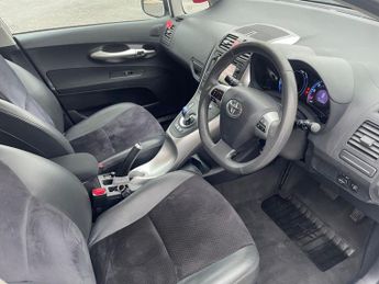 TOYOTA AURIS 1.8 VVT-h T SPIRIT 1.8 HYBRID AUTOMATIC 5DR HATCHBACK PETROL HYB