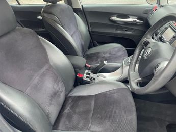 TOYOTA AURIS 1.8 VVT-h T SPIRIT 1.8 HYBRID AUTOMATIC 5DR HATCHBACK PETROL HYB