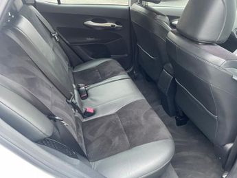 TOYOTA AURIS 1.8 VVT-h T SPIRIT 1.8 HYBRID AUTOMATIC 5DR HATCHBACK PETROL HYB