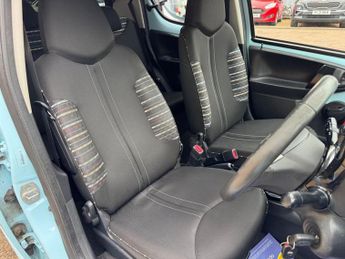 CITROEN C1 1.0i VTR+ Hatchback 5 Door Blue Light Petrol Manual Euro 5 (68 p