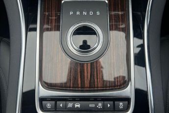 JAGUAR XF 2.0i Portfolio GPF Sportbrake 5dr Petrol Auto Euro 6 (s/s) (250 