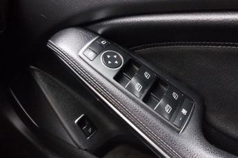 MERCEDES-BENZ GLA CLASS 2.1 GLA200d SE (Executive) SUV 5dr Diesel 7G-DCT Euro 6 (s/s) (1