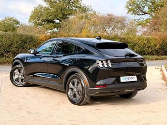 FORD MUSTANG MACH-E Standard Range 70kWh SUV 5dr Electric Automatic (269 ps)