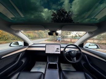TESLA Model 3 Standard Range Plus Saloon 4dr Electric Auto RWD (241 bhp)