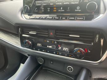 NISSAN QASHQAI 1.3 DIG-T MHEV Tekna SUV 5dr Petrol Hybrid XTRON Euro 6 (s/s) (1