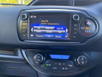 TOYOTA YARIS 1.5 VVT-h Excel E-CVT Euro 6 5dr (15in Alloy)