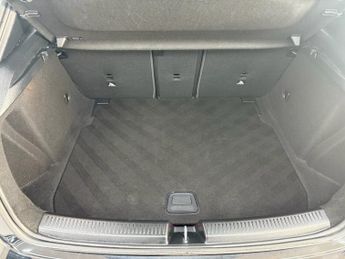 MERCEDES-BENZ A-CLASS 1.3 A200 AMG Line (Executive) Hatchback 5dr Petrol 7G-DCT Euro 6