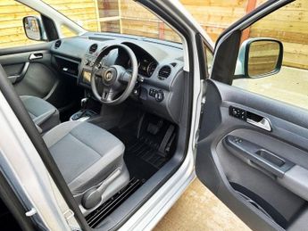 VOLKSWAGEN CADDY MAXI LIFE 5 Seat Auto Wheelchair Accessible Disabled Access Vehicle WAV