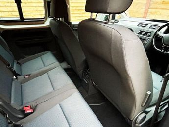 VOLKSWAGEN CADDY MAXI LIFE 5 Seat Auto Wheelchair Accessible Disabled Access Vehicle WAV