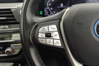 BMW IX3 80kWh Premier Edition Pro SUV 5dr Electric Auto (286 ps)